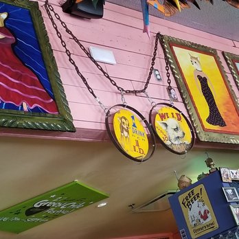 Chuy's - Bar decor - Mexican Near Me - Arlington, Texas Chuy's - Bar decor - Mexican Near Me - Arlington, Texas