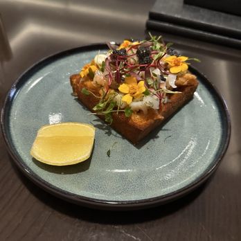 ENTYSE, Wine Bar & Lounge - Caviar & Shrimp toast - New American Near Me - McLean, Virginia