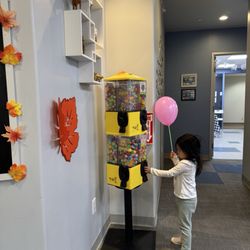 South Bay Kids Dentistry - Balloon and prize time!