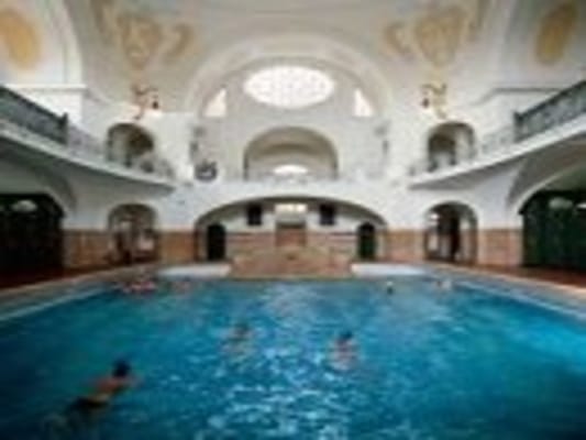 Müller’sches Volksbad (Hallenbad) by null