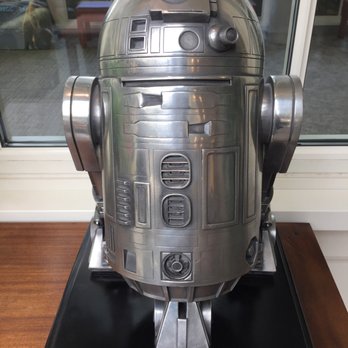 LucasArts - R2D2....he's sorta smiling @ me ;) - Video/Film Production Near Me - San Francisco, California LucasArts - R2D2....he's sorta smiling @ me ;) - Video/Film Production Near Me - San Francisco, California