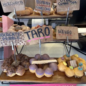Somochi - Amazing the Oreo shake is good a lot of chocolate but amazing - Donuts Near Me - Los Angeles, California