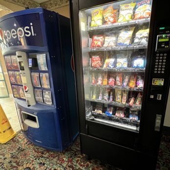 Irish House Hotel - Vending machines - Hotels Near Me - Mount Sterling, Illinois