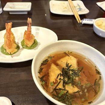 Show Sushi - Sushi Bars Near Me - San Dimas, California