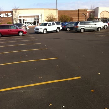 Kohl's - The front of the store with a bad driver! - Department Stores Near Me - CRYSTAL LAKE, Illinois