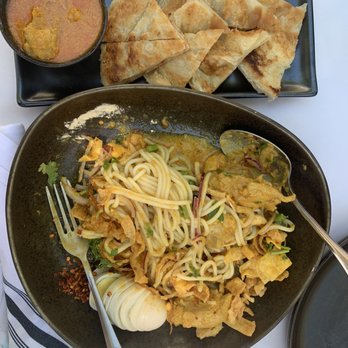 Burma Taste - Nan Gyi Thoke & Palata w/ Chicken Curry Dip - Noodles Near Me - Sunnyvale, California Burma Taste - Nan Gyi Thoke & Palata w/ Chicken Curry Dip - Noodles Near Me - Sunnyvale, California