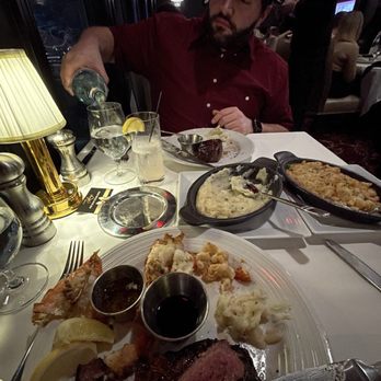 Dean Martin's Lanning's - Lanning's Steak Sauce Dry Aged steak lobster Mac and cheese mashed potatoes - Steakhouses Near Me - Akron, Ohio Dean Martin's Lanning's - Lanning's Steak Sauce Dry Aged steak lobster Mac and cheese mashed potatoes - Steakhouses Near Me - Akron, Ohio