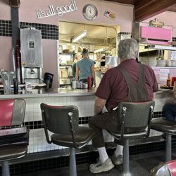 19th Street Diner - Great classic diner.