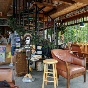 Stompin Grounds Coffee Co - Inside of coffee shop - Coffee & Tea Near Me - La Conner, Washington Stompin Grounds Coffee Co - Inside of coffee shop - Coffee & Tea Near Me - La Conner, Washington