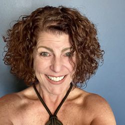 Curly Republic - Soema is a GENIUS with both color and cut!