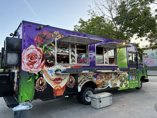 Las Catrinas Food Truck by null