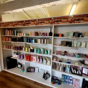 Shampooh's - Hair Salons Near Me - Novato, California Shampooh's - Hair Salons Near Me - Novato, California