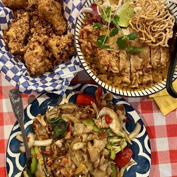 Bangkok Boulevard - Pad Kee Mao, Khao Soi, Bangkok Wings - Thai Near Me - Edmonds, Washington Bangkok Boulevard - Pad Kee Mao, Khao Soi, Bangkok Wings - Thai Near Me - Edmonds, Washington