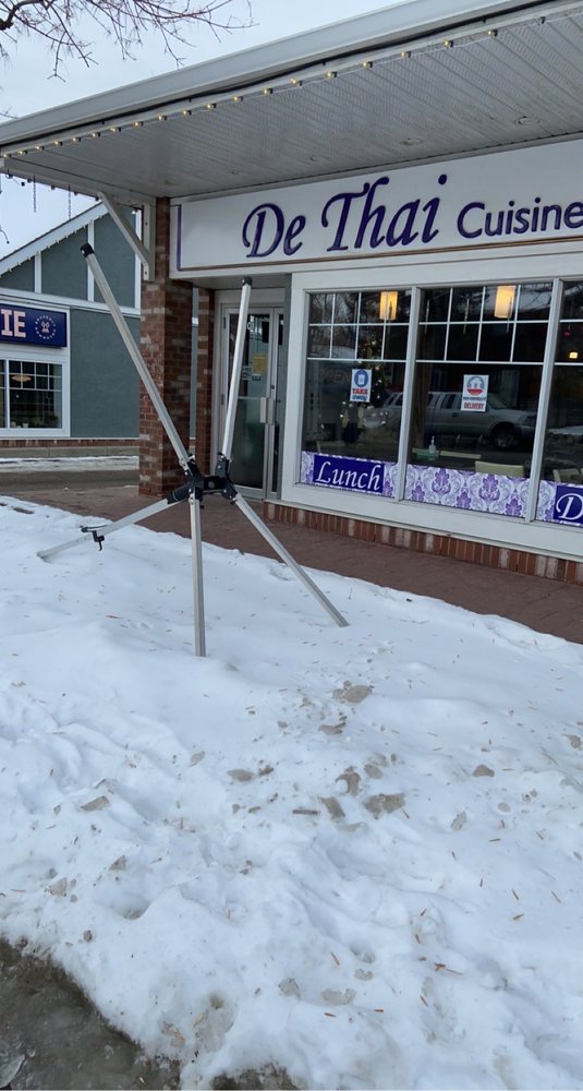 DE THAI CUISINE Updated November 2024 11 Reviews 2215 33 Avenue