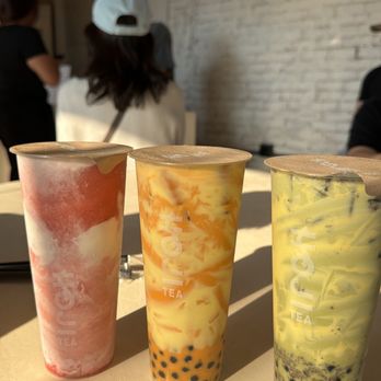 HOJI Tea Community - strawberry cloud, thai tea, uji matcha - Bubble Tea Near Me - Pasadena, California HOJI Tea Community - strawberry cloud, thai tea, uji matcha - Bubble Tea Near Me - Pasadena, California