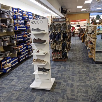 Phillips Shoes - Phillips Shoes - Shoe Stores Near Me - Charleston, South Carolina Phillips Shoes - Phillips Shoes - Shoe Stores Near Me - Charleston, South Carolina