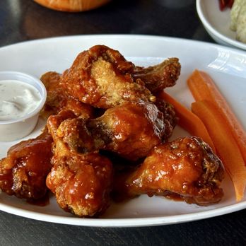 Loons Restaurant & Pub - Pubs Near Me - Toronto, Ontario Loons Restaurant & Pub - Pubs Near Me - Toronto, Ontario