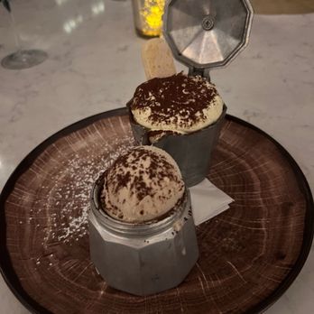Il Venetian - Classic Tiramisu - Italian Near Me - Cleveland, Ohio Il Venetian - Classic Tiramisu - Italian Near Me - Cleveland, Ohio