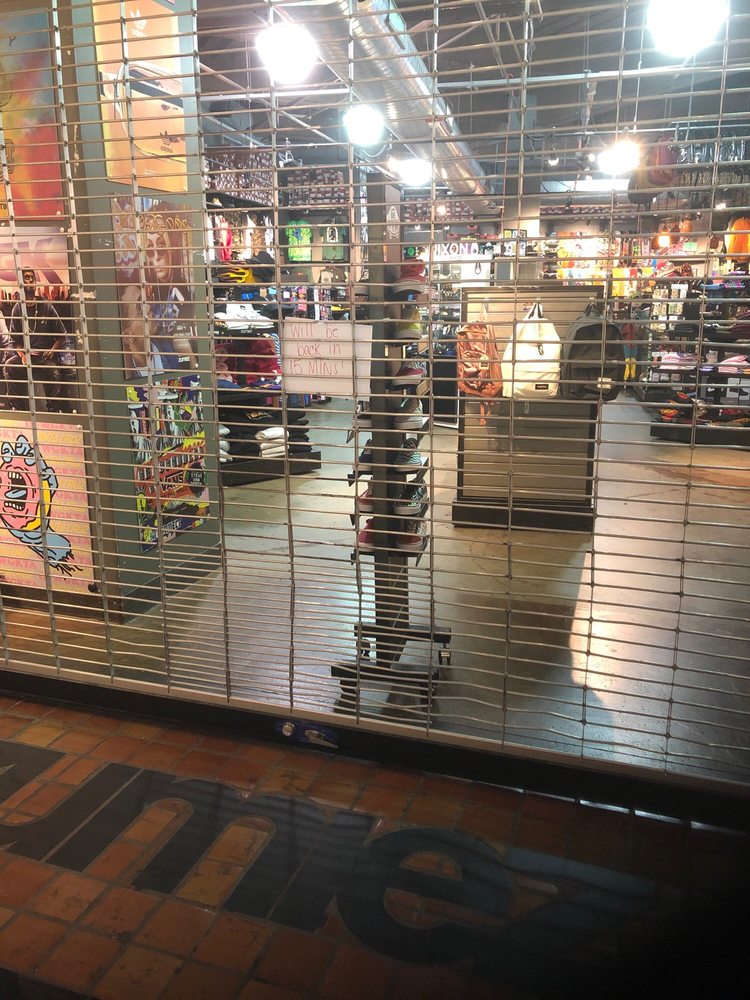 ZUMIEZ Updated August 2024 825 Dulaney Valley Rd, Towson, Maryland