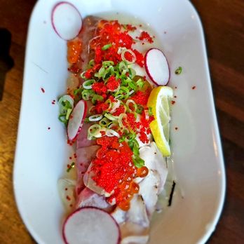 Tamari Bar - Hamachi carpaccio - Izakaya Near Me - Seattle, Washington