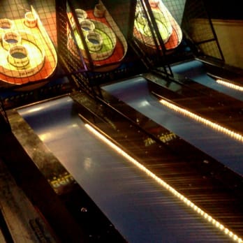 Winking Lizard Tavern - Sports Bars Near Me - Lakewood, Ohio Winking Lizard Tavern - Sports Bars Near Me - Lakewood, Ohio