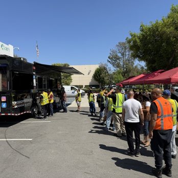 Tom's Smokin' Hot BBQ Pitstop - Tom's BBQ serving the event. - Caterers Near Me - Redlands, California Tom's Smokin' Hot BBQ Pitstop - Tom's BBQ serving the event. - Caterers Near Me - Redlands, California
