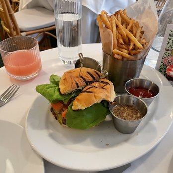 Saint Theo's - Cheeseburger - Bars Near Me - New York, New York