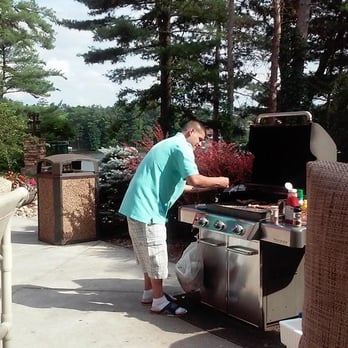Wilderness on the Lake - The grilling area was a nice touch and there is fire pit as well so that the kids can make s'mores!! - Resorts Near Me - Wisconsin Dells, Wisconsin Wilderness on the Lake - The grilling area was a nice touch and there is fire pit as well so that the kids can make s'mores!! - Resorts Near Me - Wisconsin Dells, Wisconsin