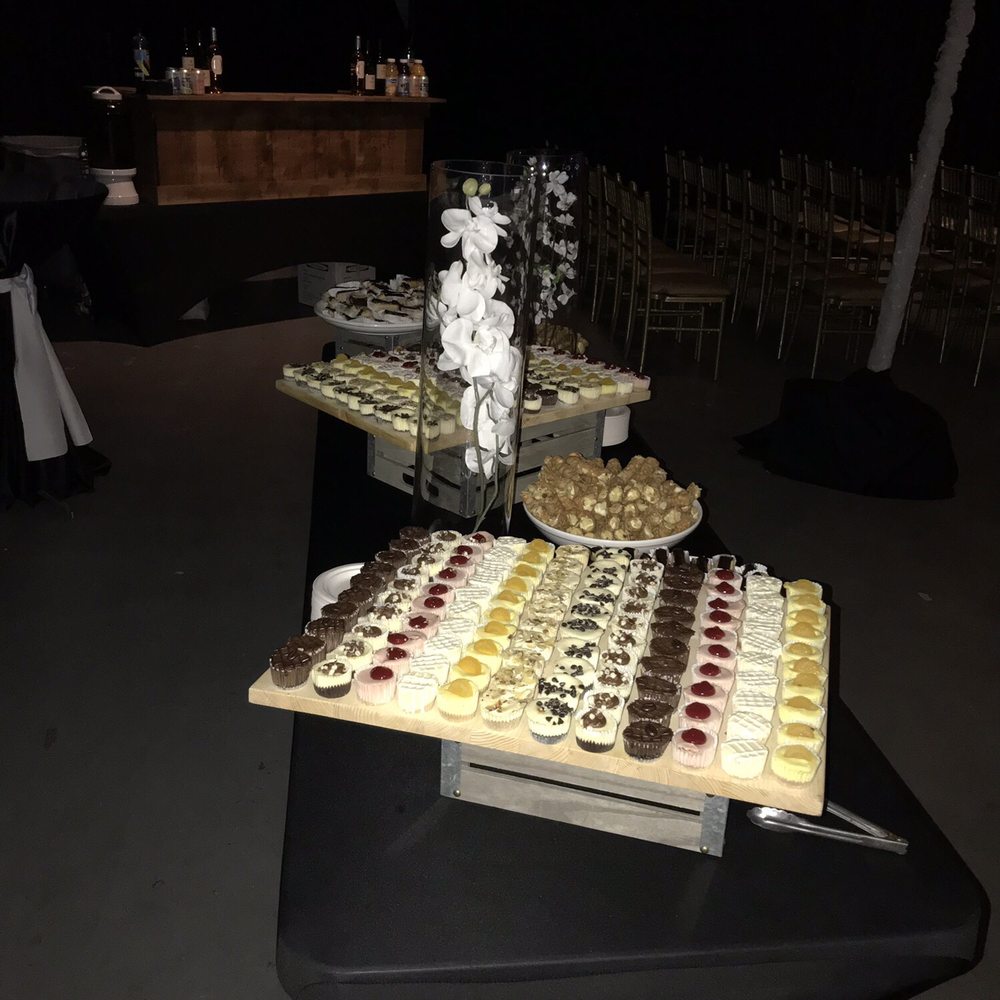 Chefs Dinner Table - Caterers Near Me - Jacksonville, Florida