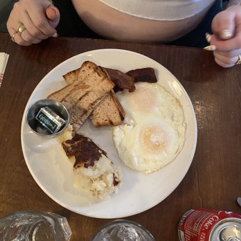 Friedman's - Eggs With Style (and gluten-free toast) - Breakfast & Brunch Near Me - New York, New York Friedman's - Eggs With Style (and gluten-free toast) - Breakfast & Brunch Near Me - New York, New York