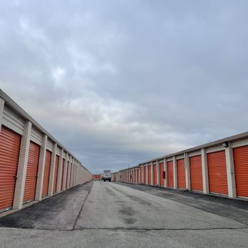 Public Storage - Self Storage Near Me - Bensenville, Illinois Public Storage - Self Storage Near Me - Bensenville, Illinois