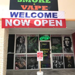Lucky Smoke & Vape