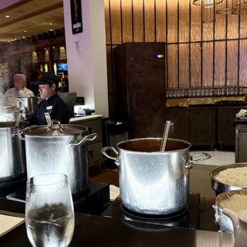 Jia - Asian Fusion Near Me - Biloxi, Mississippi