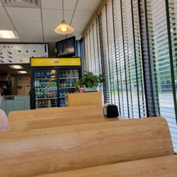 Nikos Pizza House