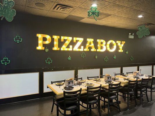 Pizzaboy Chicago by null
