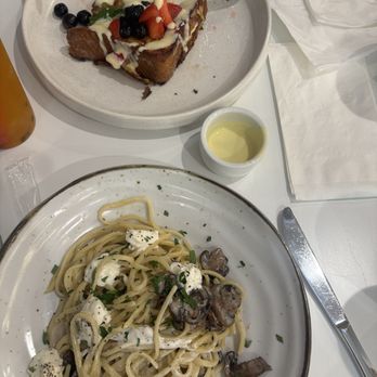 Soul Good - The French toast and truffle mushroom linguine. - Breakfast & Brunch Near Me - Palm Beach Gardens, Florida Soul Good - The French toast and truffle mushroom linguine. - Breakfast & Brunch Near Me - Palm Beach Gardens, Florida