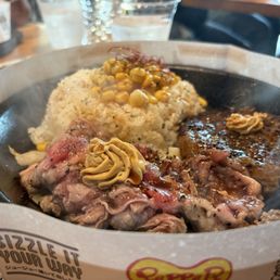 Hamburg and Hamburg & Beef Sizzling Curry Rice Hamburg and Hamburg & Beef Sizzling Curry Rice