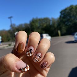 PA Nails Of Bloomsburg