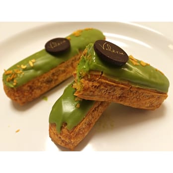 Valérie - Green Tea Êclair 抹茶閃電泡芙 HKD 26 - Desserts Near Me - Hong Kong, HK