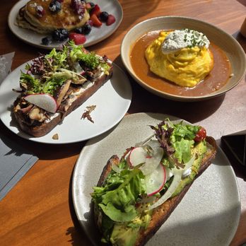 Between Us - Chunky Avocado Toast, Mushroom Toast, Buttermilk Pancake, and Curry Hamburg - Breakfast & Brunch Near Me - San Diego, California Between Us - Chunky Avocado Toast, Mushroom Toast, Buttermilk Pancake, and Curry Hamburg - Breakfast & Brunch Near Me - San Diego, California