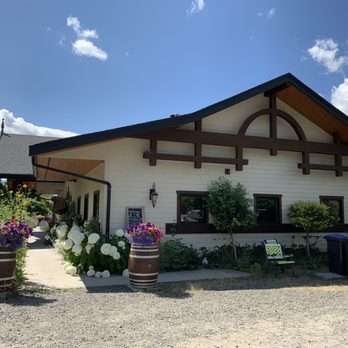 Ancient Hill Winery - Shop and tasting room. The production is below. - Wineries Near Me - Kelowna, British Columbia