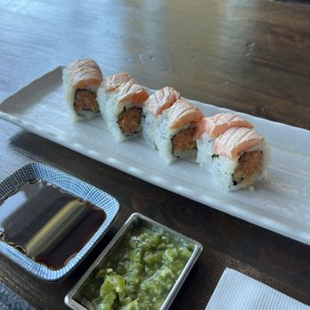 Naked Fish - truffle salmon roll (amazing) - Sushi Bars Near Me - Chino Hills, California Naked Fish - truffle salmon roll (amazing) - Sushi Bars Near Me - Chino Hills, California