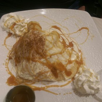 D Spot Dessert Cafe - Desserts Near Me - Mississauga, Ontario