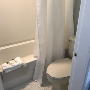 Anchorage Inn - Hotels Near Me - York, Maine