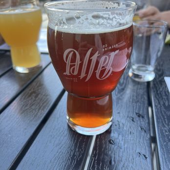 Alter Brewing + Kitchen - Malty charms red ale - Brewpubs Near Me - Saint Charles, Illinois
