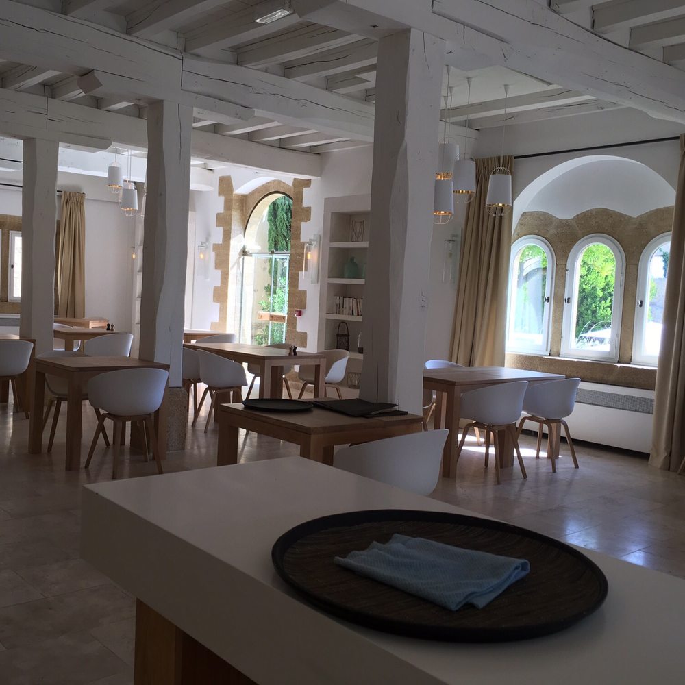 Le Vieux Castillon - Inside dining - Hotels Near Me - Castillon du Gard, 30