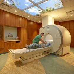 Northfield Hospital - Advanced diagnostic services in a comfortable, convenient setting.