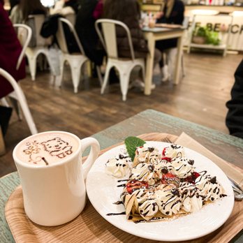 Cafe Bench - Cafes Near Me - Flushing, New York