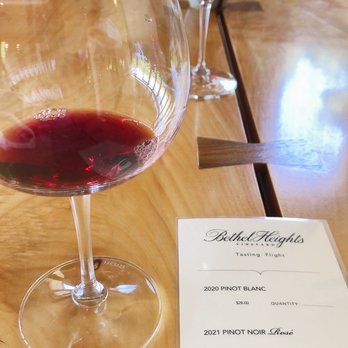 Bethel Heights Vineyard - Wine Tasting Room Near Me - Salem, Oregon