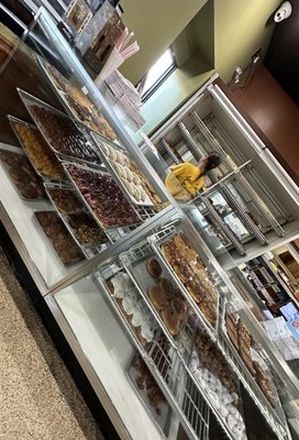 Gerald's Donuts by null